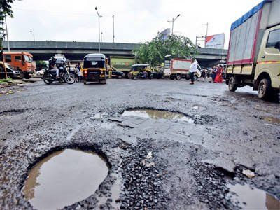 Dadarao Bilhore: The "Pothole Dada" of India