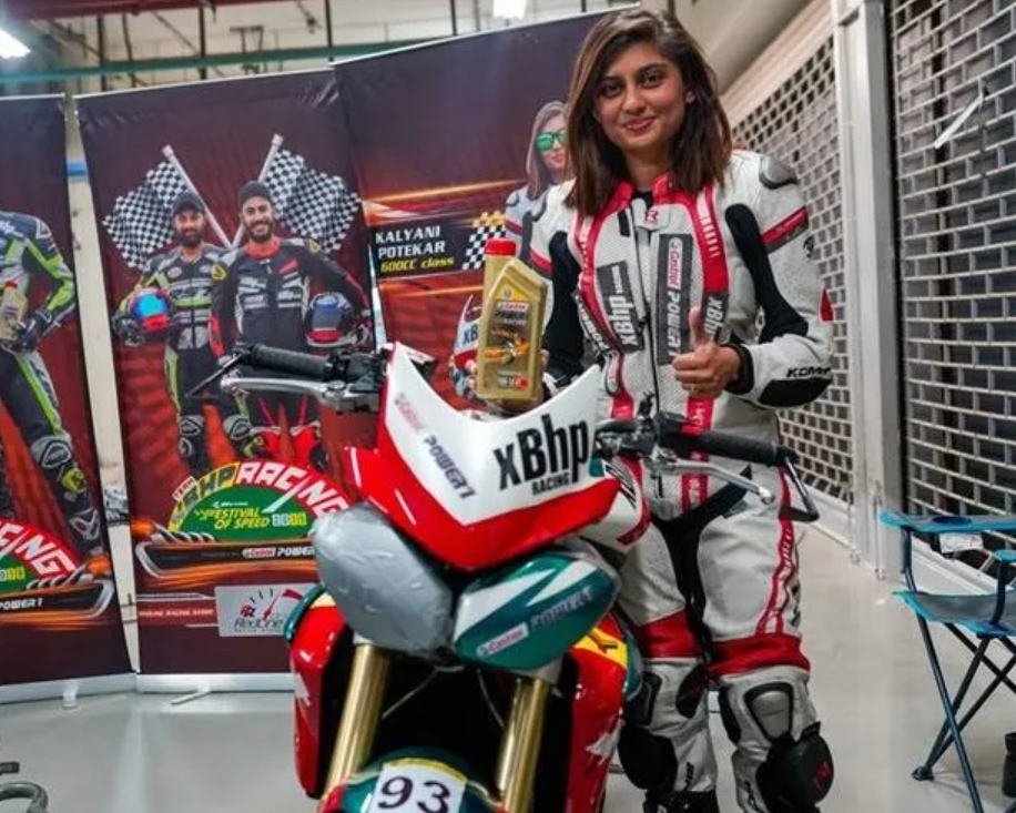  Kalyani Potekar's Inspiring Story as India's Fastest Female Motorbike Racer